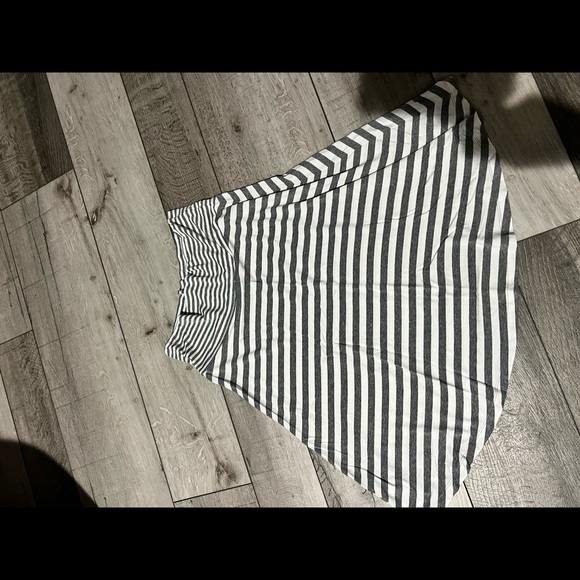 Soft and comfy skirt - Picture 1 of 1